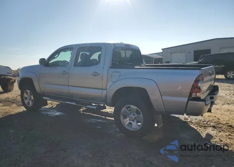 2010 Toyota Tacoma Double Cab z USA, uszkodzony, nr VIN 3TMLU4EN0AM048853